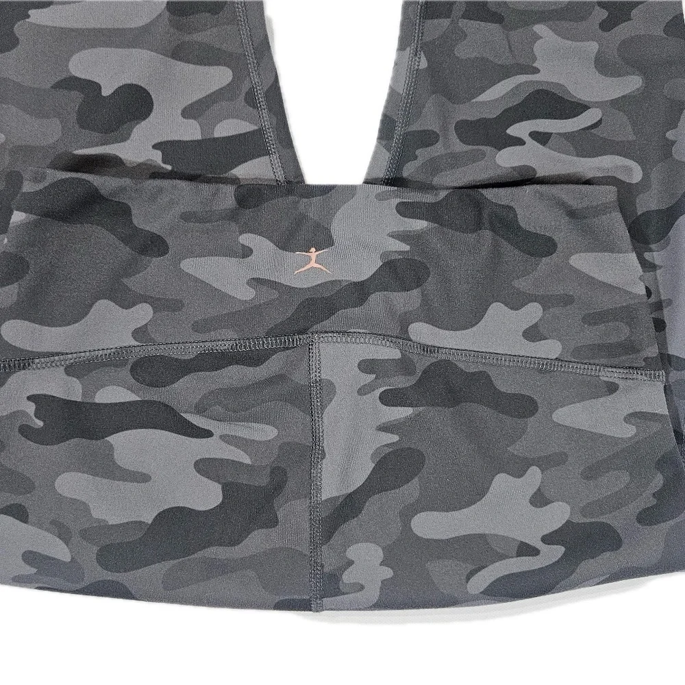 Danskin Leggings Womens Small Gray Camo High Rise‎ Ankle Yoga Activewear Stretch